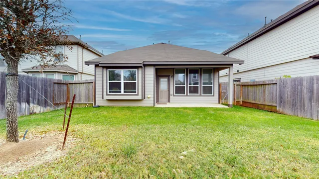 $2,090 | 3535 Cannon Drive, Conroe, TX 77301