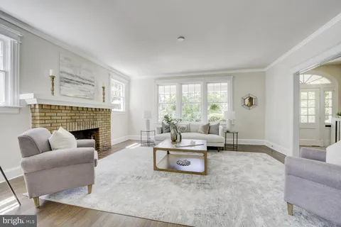 $1,395,000 | 5533 33rd Street Northwest, Washington, DC 20015