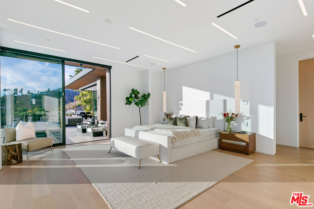 29623 Cuthbert Road Malibu, CA 90265 - Photo 17 of 54