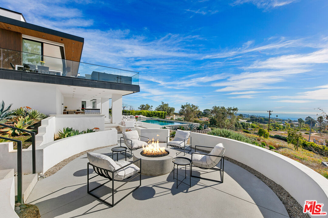 29623 Cuthbert Road Malibu, CA 90265 - Photo 25 of 54