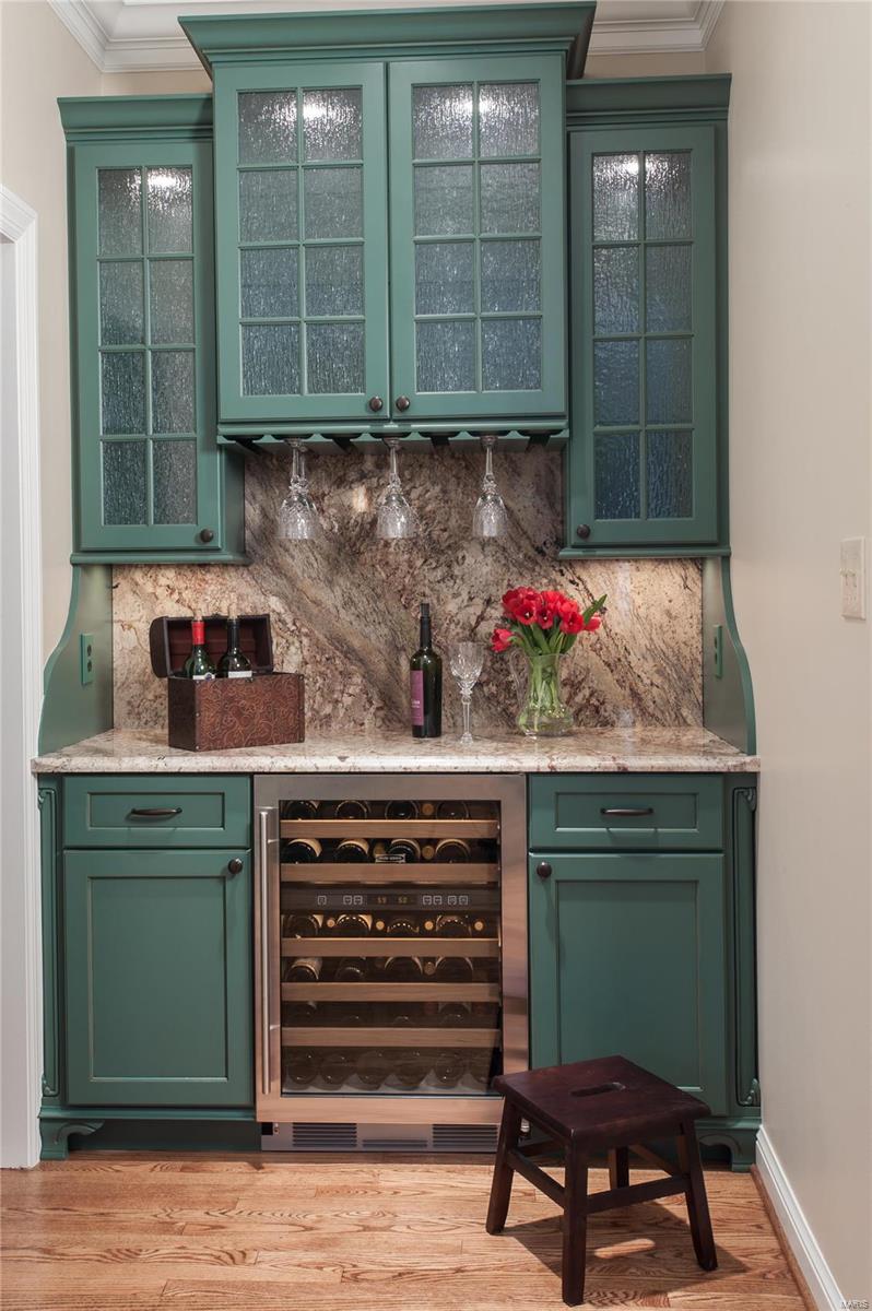 826 Stable Ridge Road Kirkwood, MO 63122 - Photo 5 of 77 Gallery Image 5