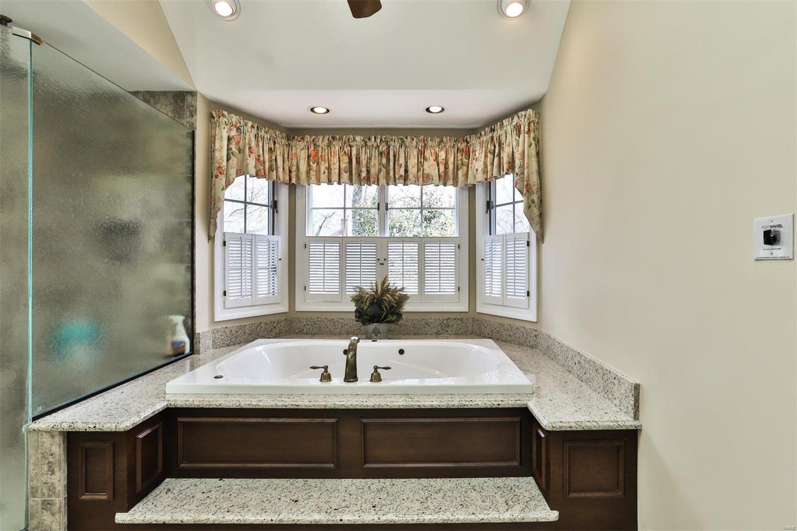 826 Stable Ridge Road Kirkwood, MO 63122 - Photo 68 of 77 Gallery Image 68