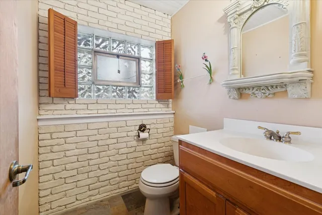 $489,000 | 5440 South Edgewood Avenue, La Grange, IL 60525