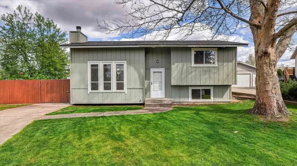 $375,000 | 630 East Bull Run Court, Spokane, WA 99208