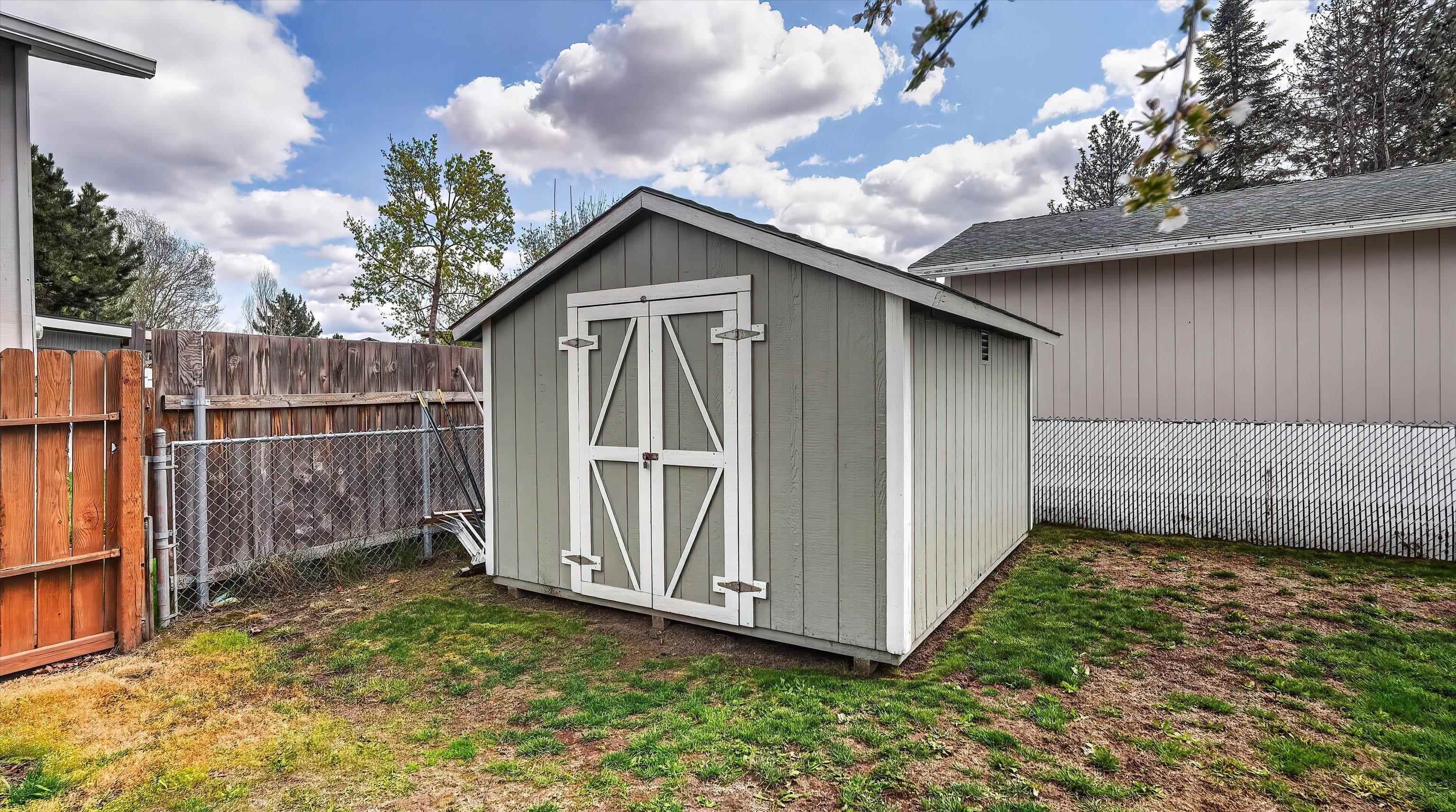 630 East Bull Run Court Spokane, WA 99208 - Photo 38 of 46