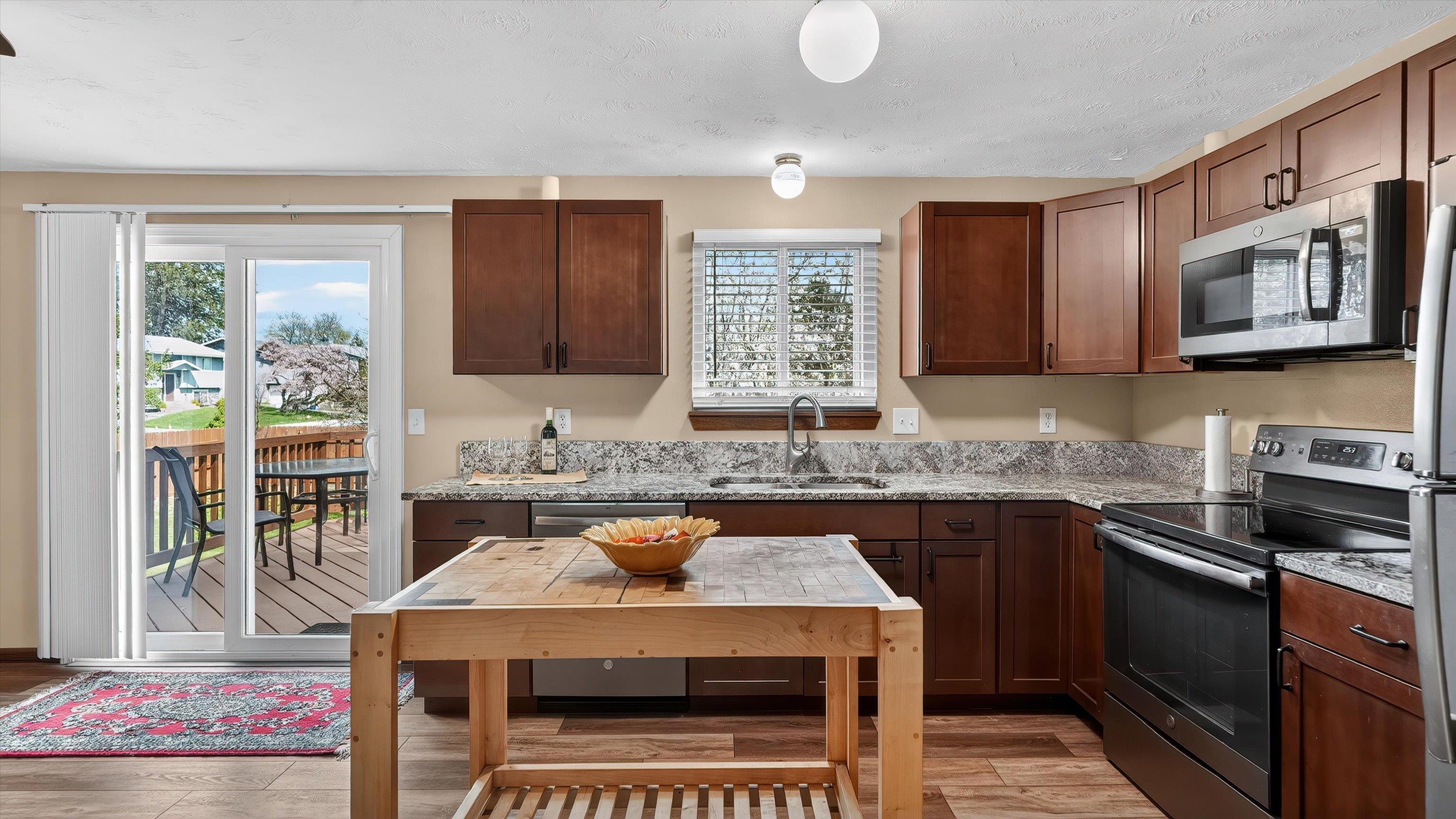 630 East Bull Run Court Spokane, WA 99208 - Photo 9 of 46