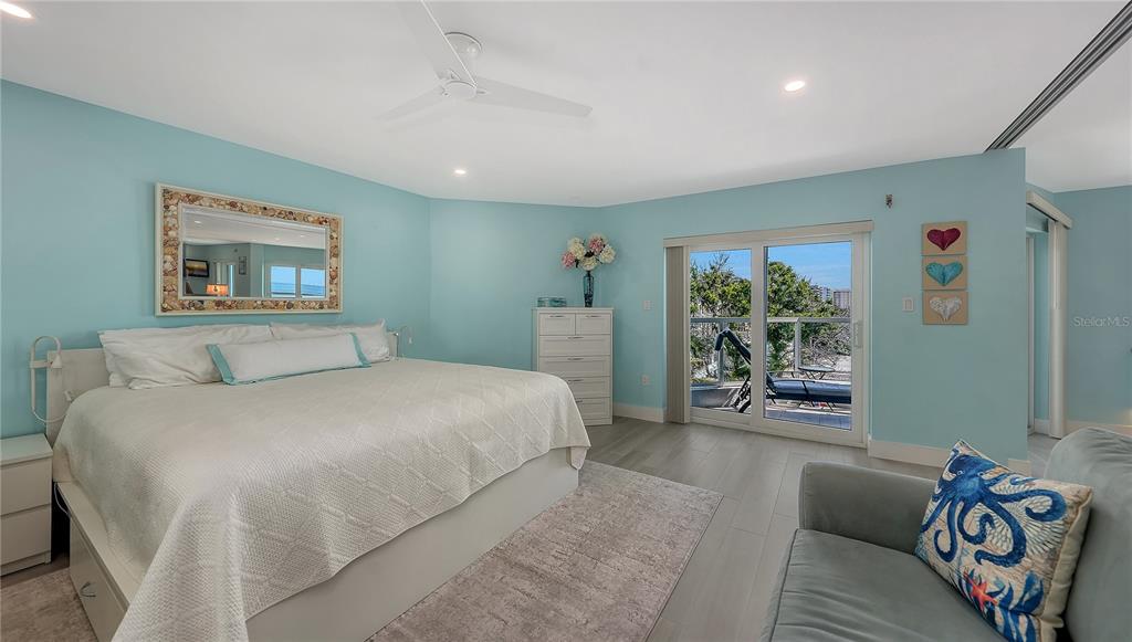 1000 Longboat Club Road, Unit 402 Longboat Key, FL 34228 - Photo 17 of 40