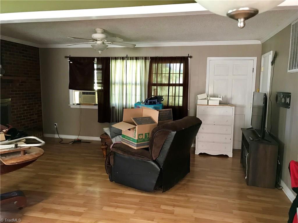 6598 Hunt Road Pleasant Garden, NC 27313 - Photo 4 of 10 Gallery Image 4