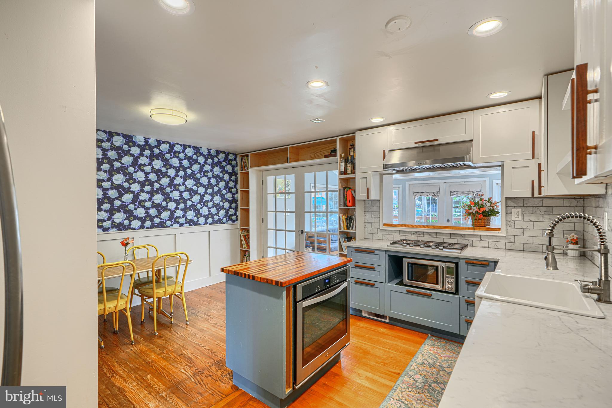 1627 Aberdeen Road Towson, MD 21286 - Photo 16 of 65 Hardwood flooring