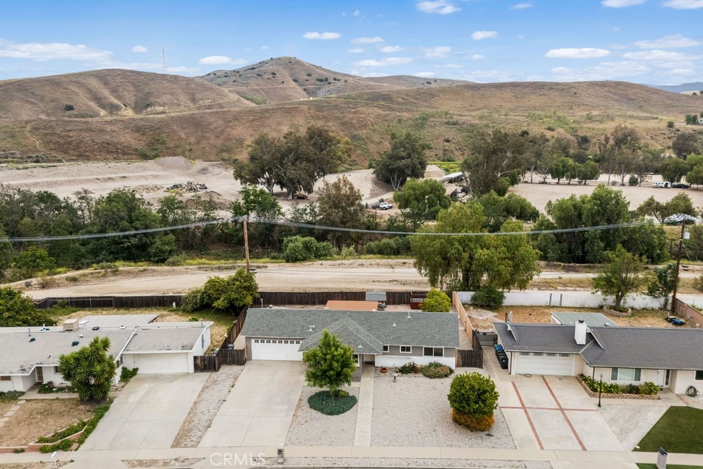 3554 Royal Simi Valley, CA 93063 - Photo 10 of 56