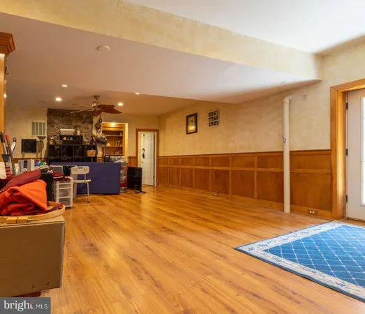 a en suite bathroom with a sink mirror and vanity