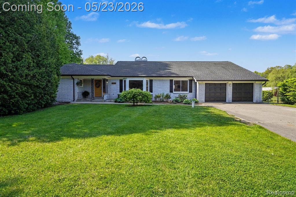 10306 Oakhill Road Holly, MI 48442 - Photo 2 of 55