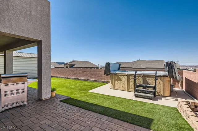 $970,000 | 130 West Fairway Road, Henderson, NV 89015