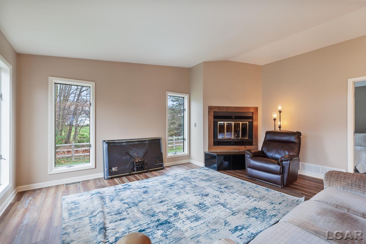 3823 Spielman Road Adrian, MI 49221 - Photo 16 of 52 50129180-3b804844-28a2-4e8a-9a35-15ebae829cac.JPG