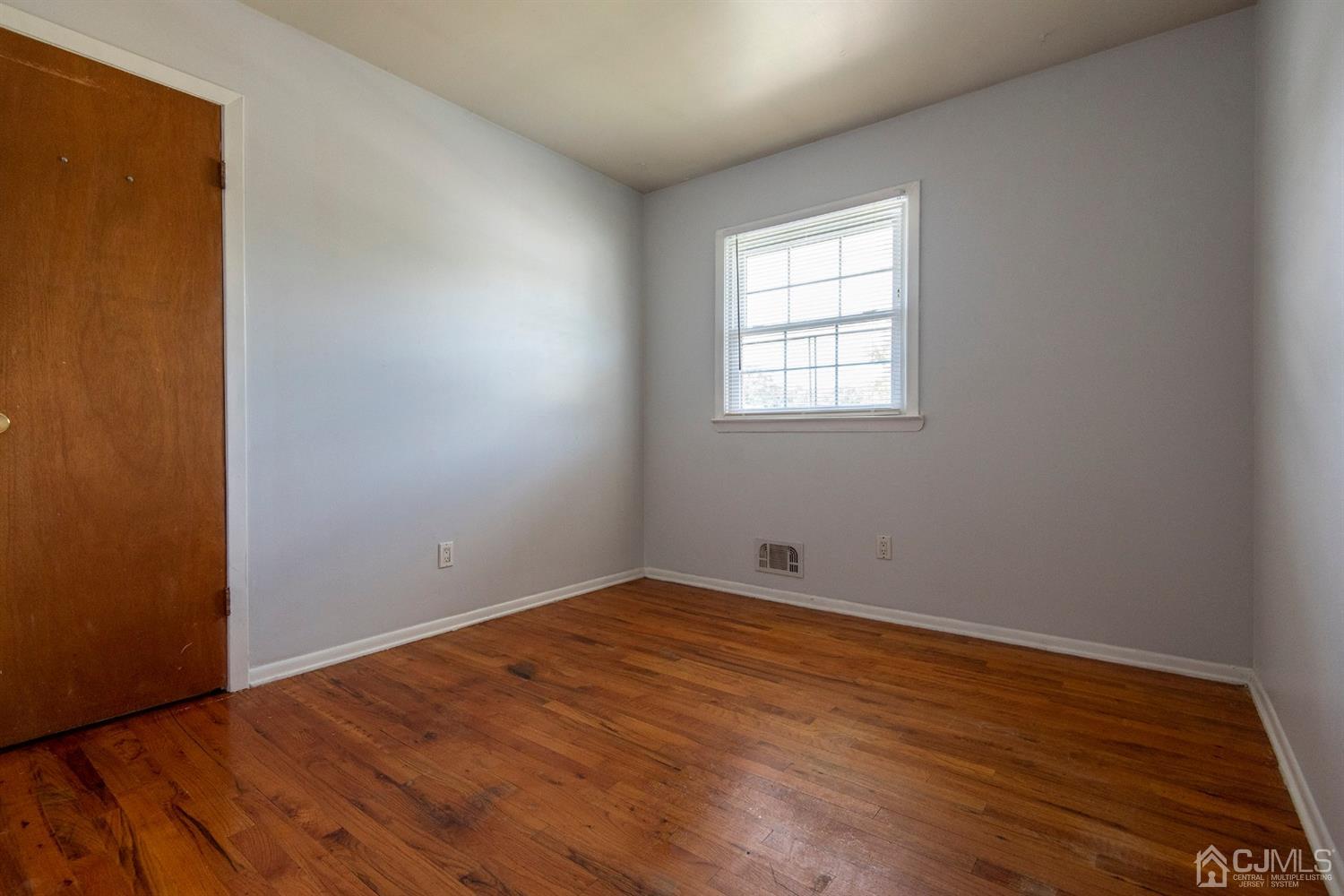 436 Halsey Road North Brunswick, NJ 08902 - Photo 15 of 25 Gallery Image 15