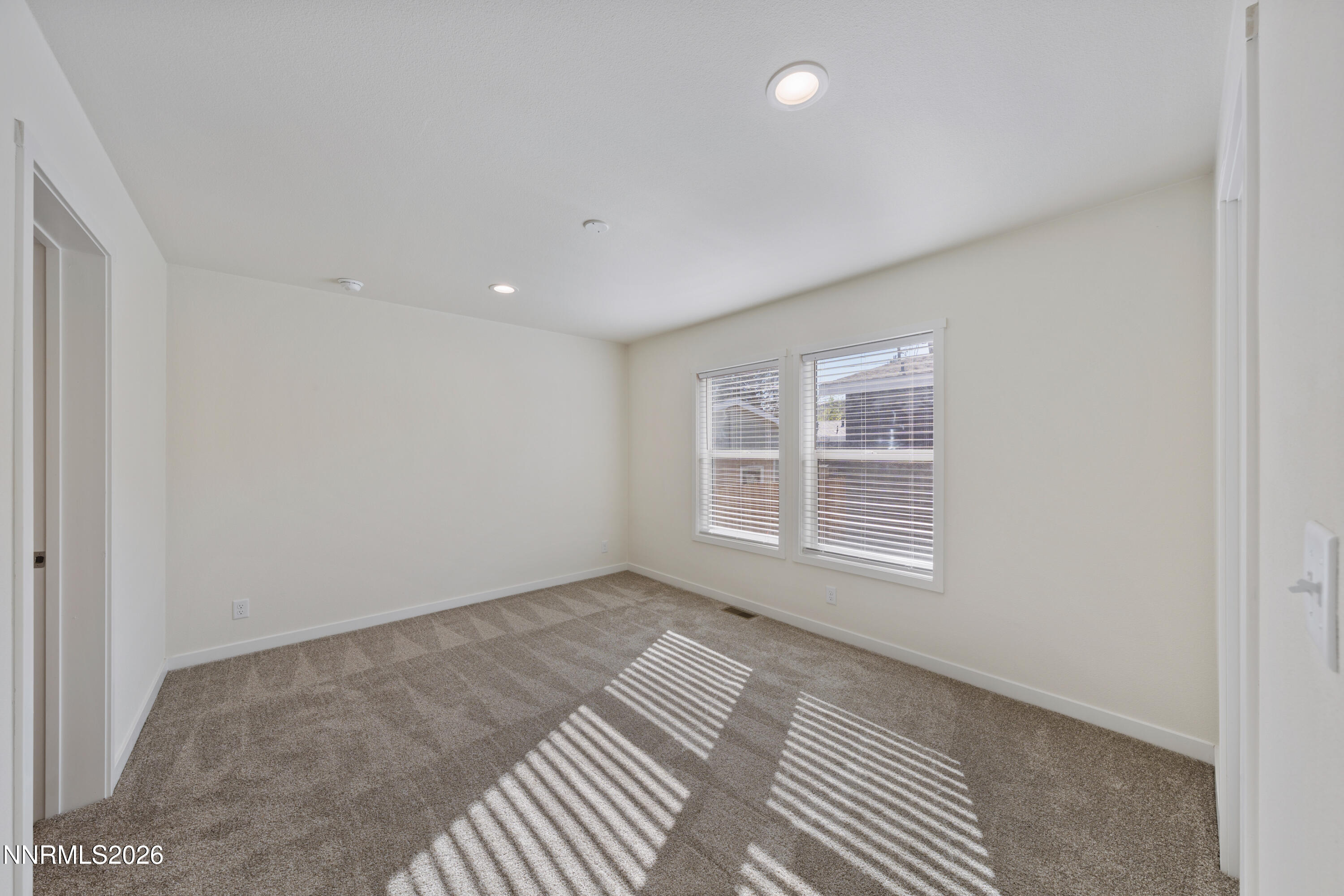 135 Fireman Row Dayton, NV 89403 - Photo 12 of 23 A7V04047