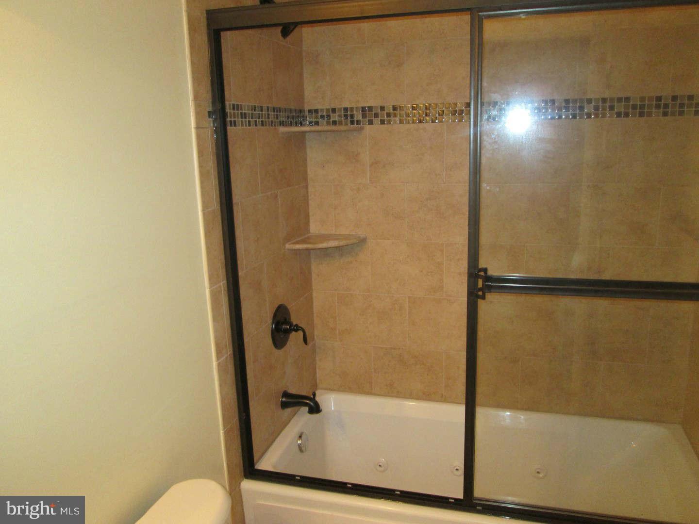 1403 Gleason Street Silver Spring, MD 20902 - Photo 9 of 27 Bath (Master)