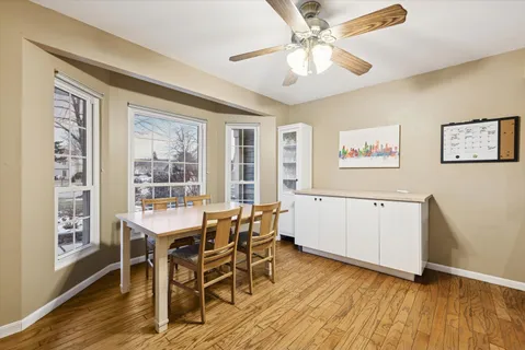 $379,900 | 9 Juniper Court, Streamwood, IL 60107