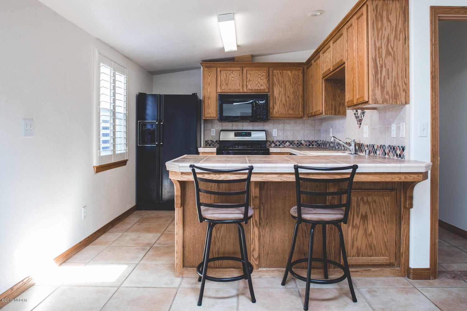 1062 Highland Road Santa Ynez, CA 93460 - Photo 35 of 43 Guest quarters kitchen
