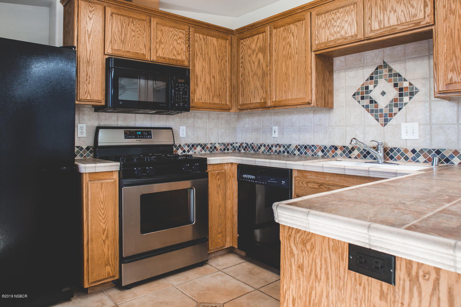 1062 Highland Road Santa Ynez, CA 93460 - Photo 36 of 43 Kitchen in guest area