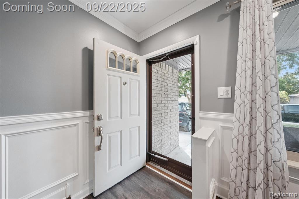 20143 Coachwood Road Riverview, MI 48193 - Photo 4 of 49