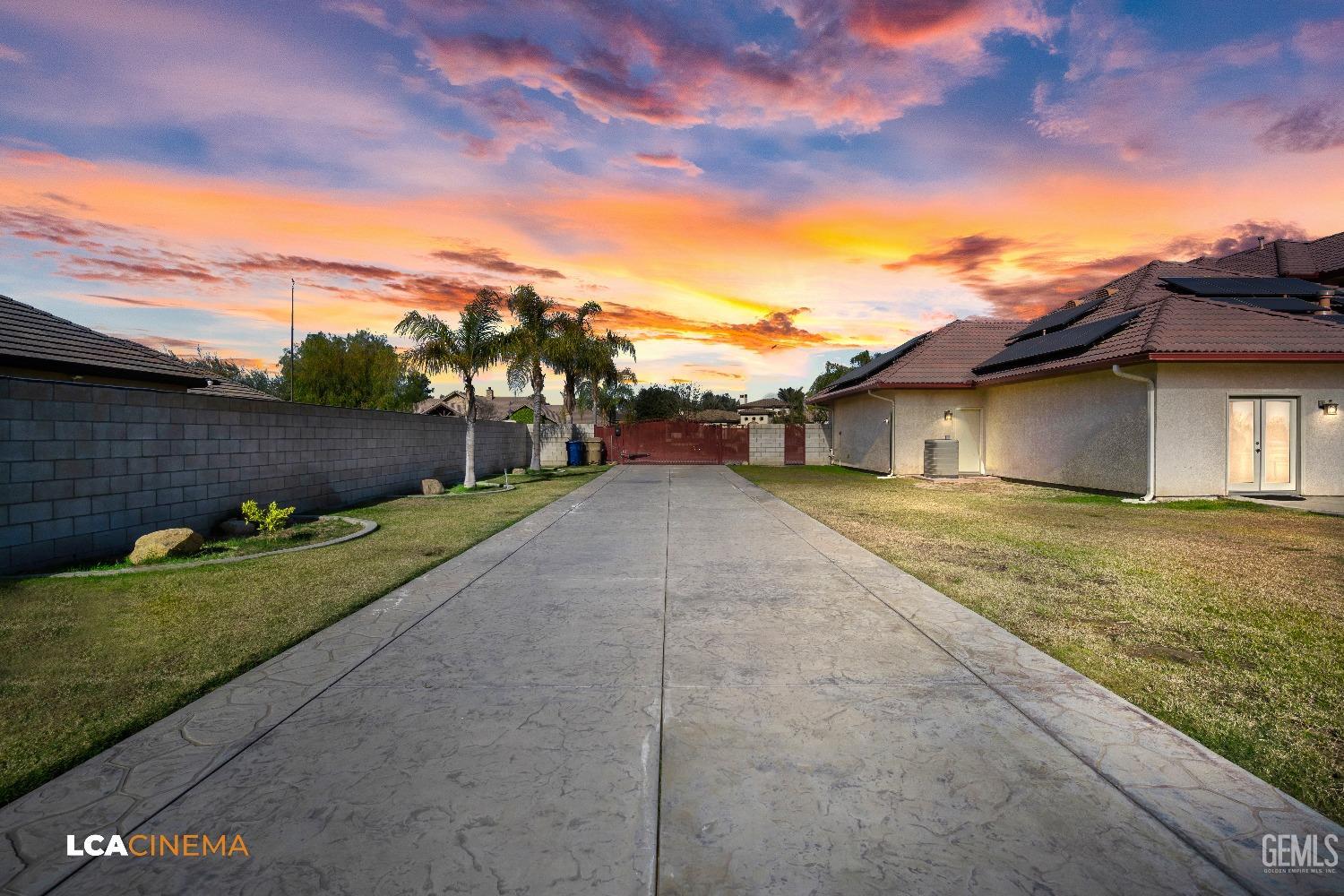 Undisclosed Address Bakersfield, CA 93314 - Photo 16 of 71