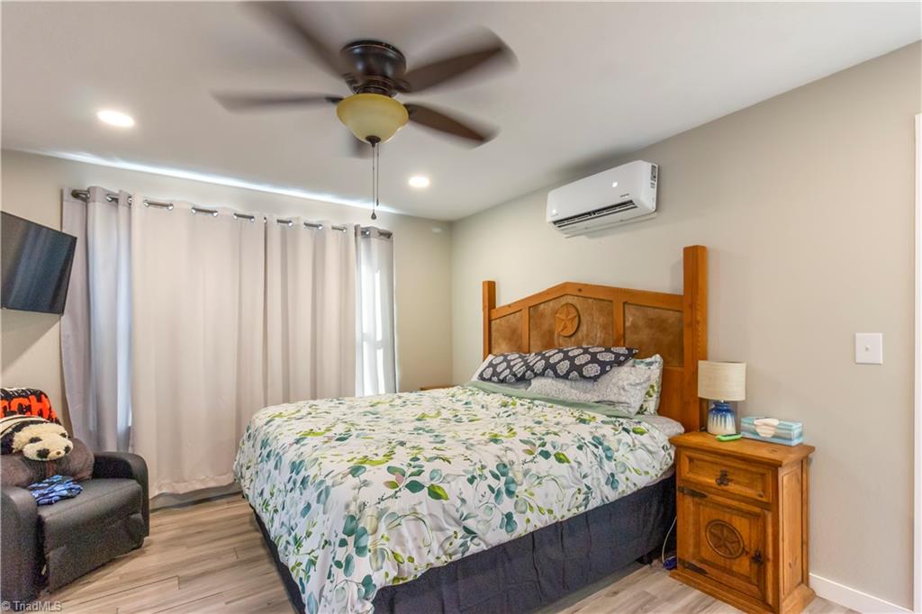 1850 Statesville Road Wilkesboro, NC 28697 - Photo 17 of 25