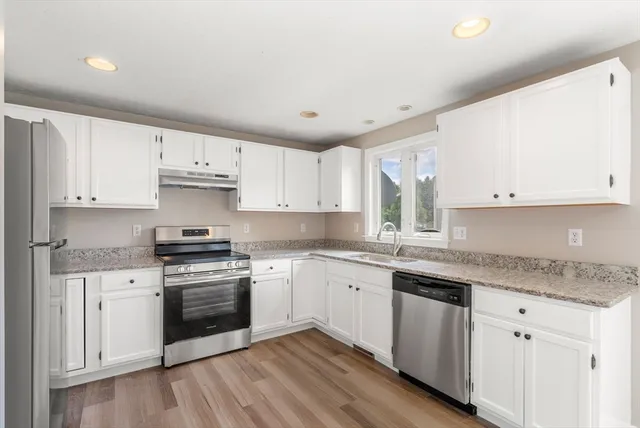 $2,750 | 33 Fuller Avenue, Unit 33, Attleboro, MA 02703