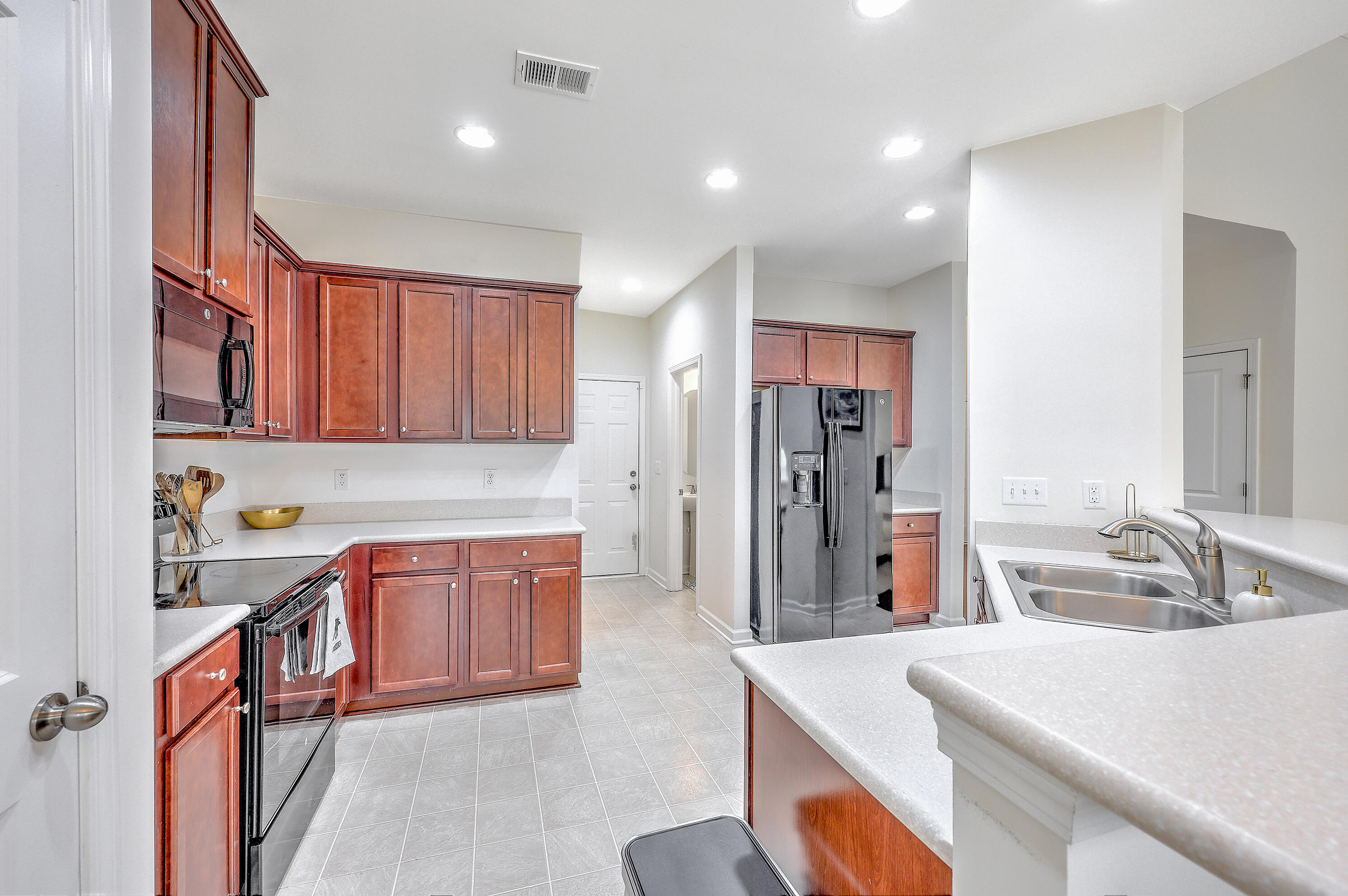 232 Swamp Creek Lane Moncks Corner, SC 29461 - Photo 11 of 32 ZYN_8965_66_67_68_69_70_71