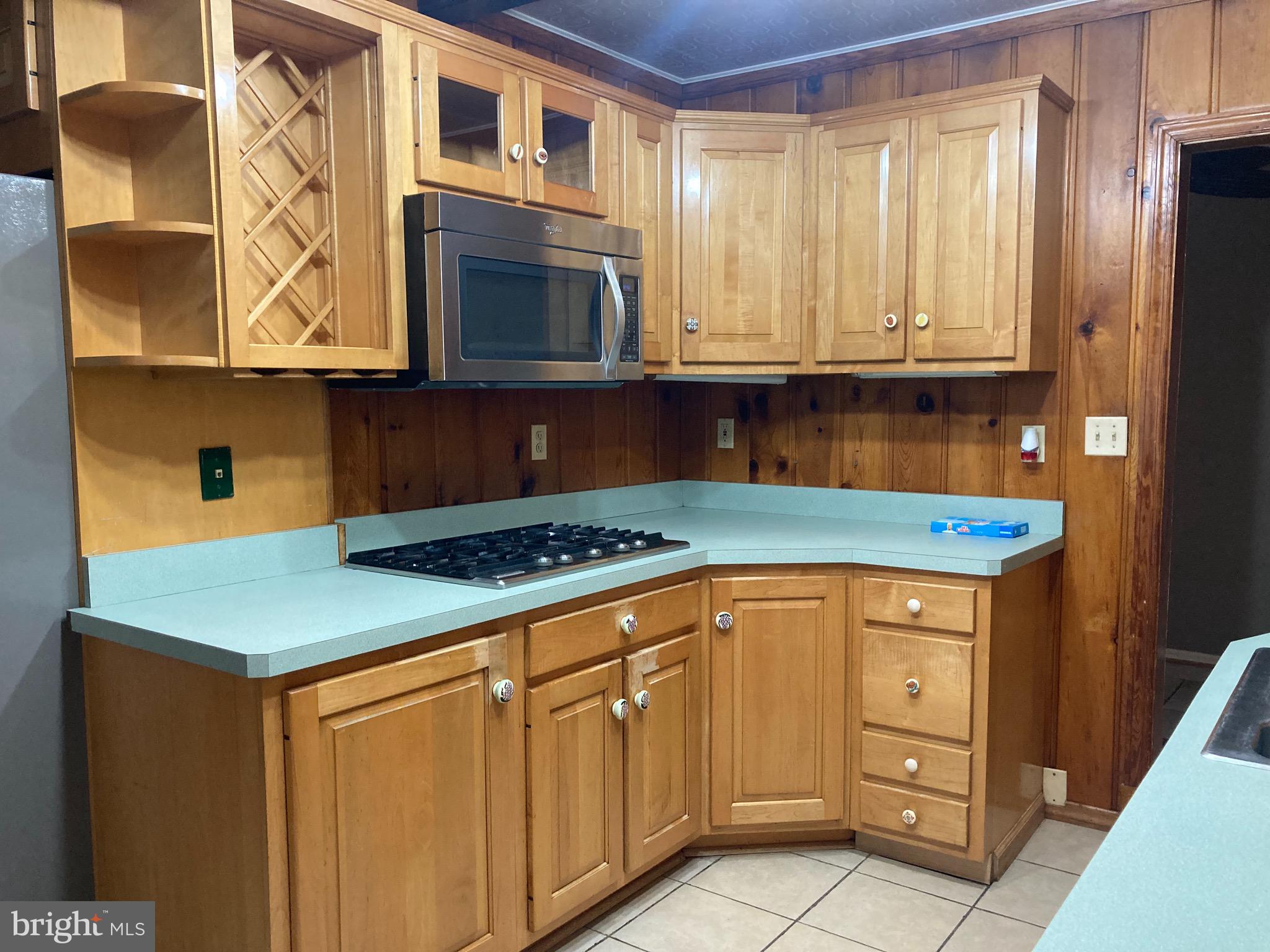 602 East Maple Road Linthicum Heights, MD 21090 - Photo 22 of 66 Kitchen