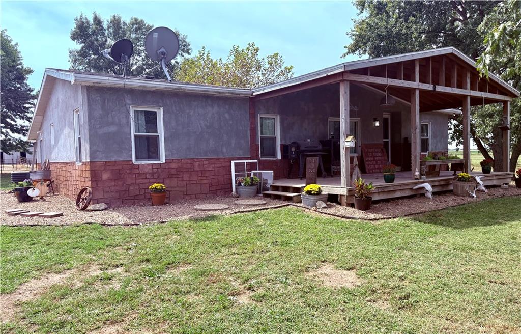 17228 White Road Green Ridge, MO 65332 - Photo 2 of 44