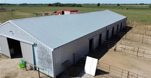 $500,000 | 17228 White Road, Green Ridge, MO 65332