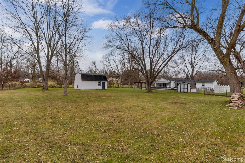 5430 North McKinley Road Flushing, MI 48433 - Photo 33 of 38