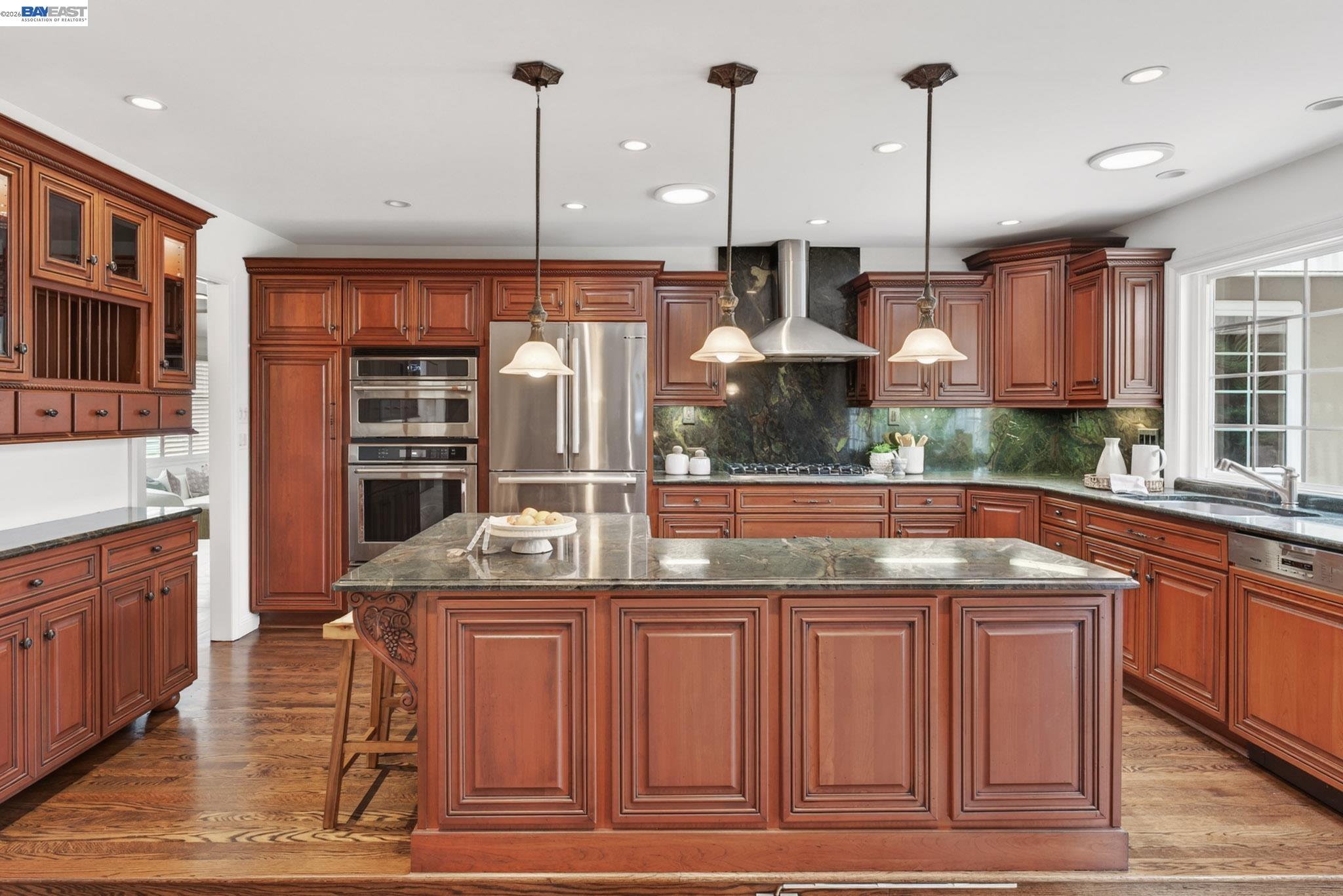 9 Del Oro Court San Ramon, CA 94583 - Photo 16 of 47