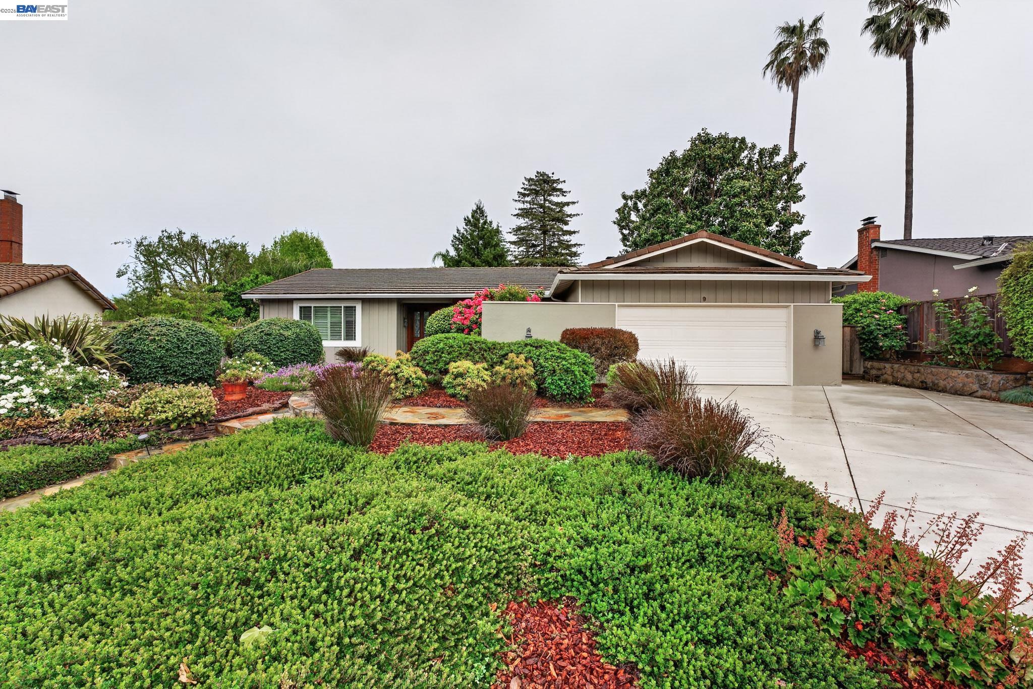 9 Del Oro Court San Ramon, CA 94583 - Photo 2 of 47