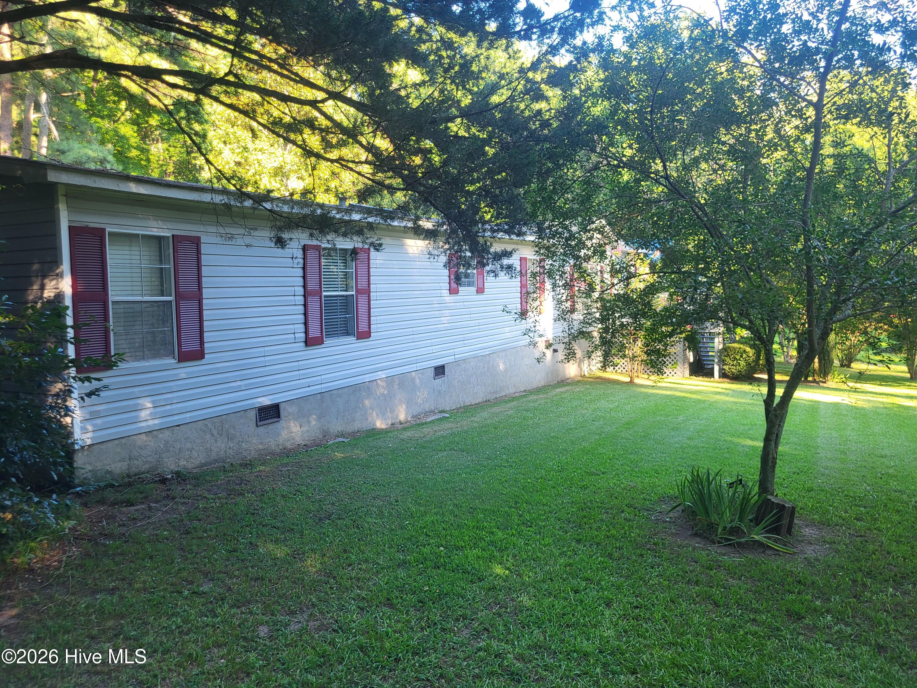 716 Pinecrest Street Carthage, NC 28327 - Photo 7 of 50 20250728_182553 (1)