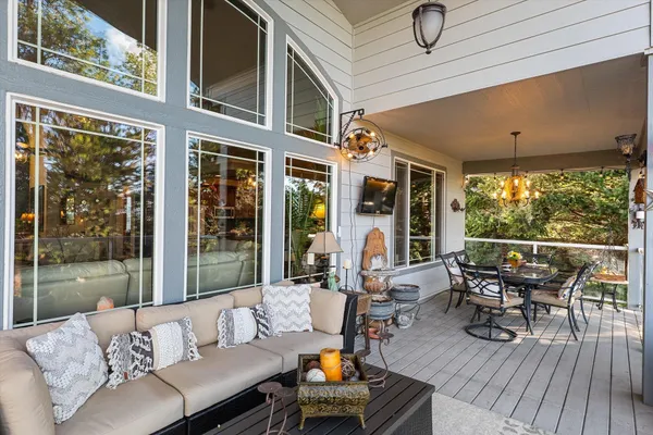 $925,000 | 1414 West Ardmore Drive, Spokane, WA 99218