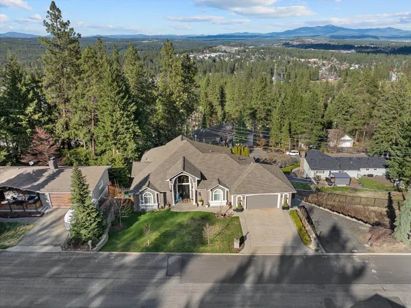 $925,000 | 1414 West Ardmore Drive, Spokane, WA 99218