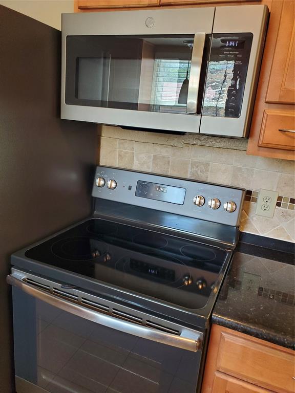 2225 Ruby Road Irving, TX 75060 - Photo 9 of 37