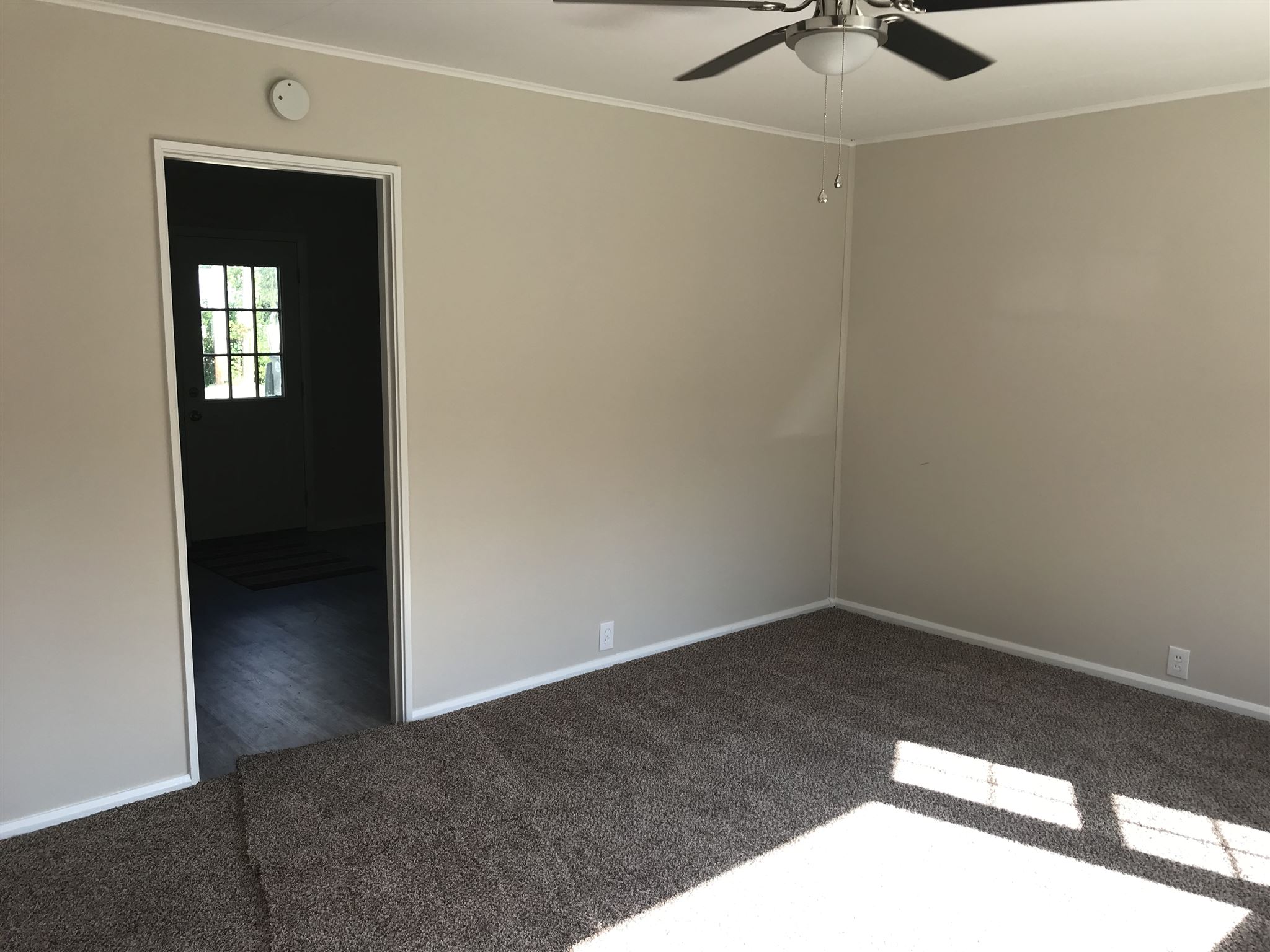 5001 Sherbrooke Road Evansville, IN 47710 - Photo 4 of 15 Gallery Image 4