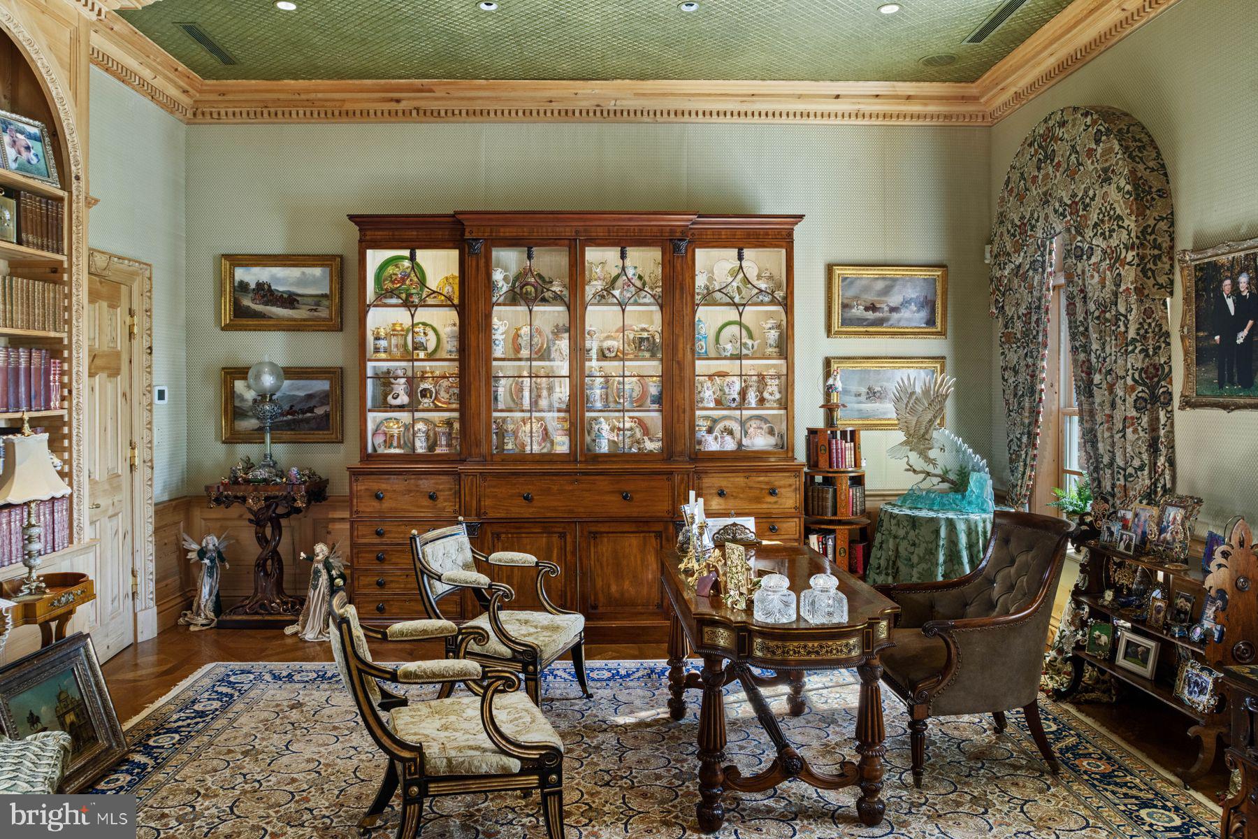 1534 North Trooper Road Norristown, PA 19403 - Photo 18 of 49 a dining room with furniture and window
