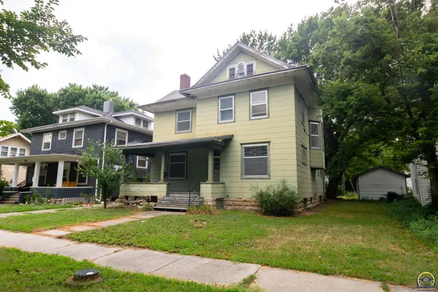 $114,900 | 821 Union Street, Emporia, KS 66801