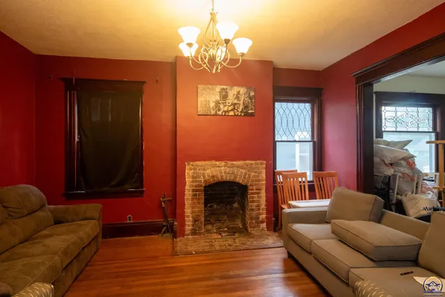 $114,900 | 821 Union Street, Emporia, KS 66801