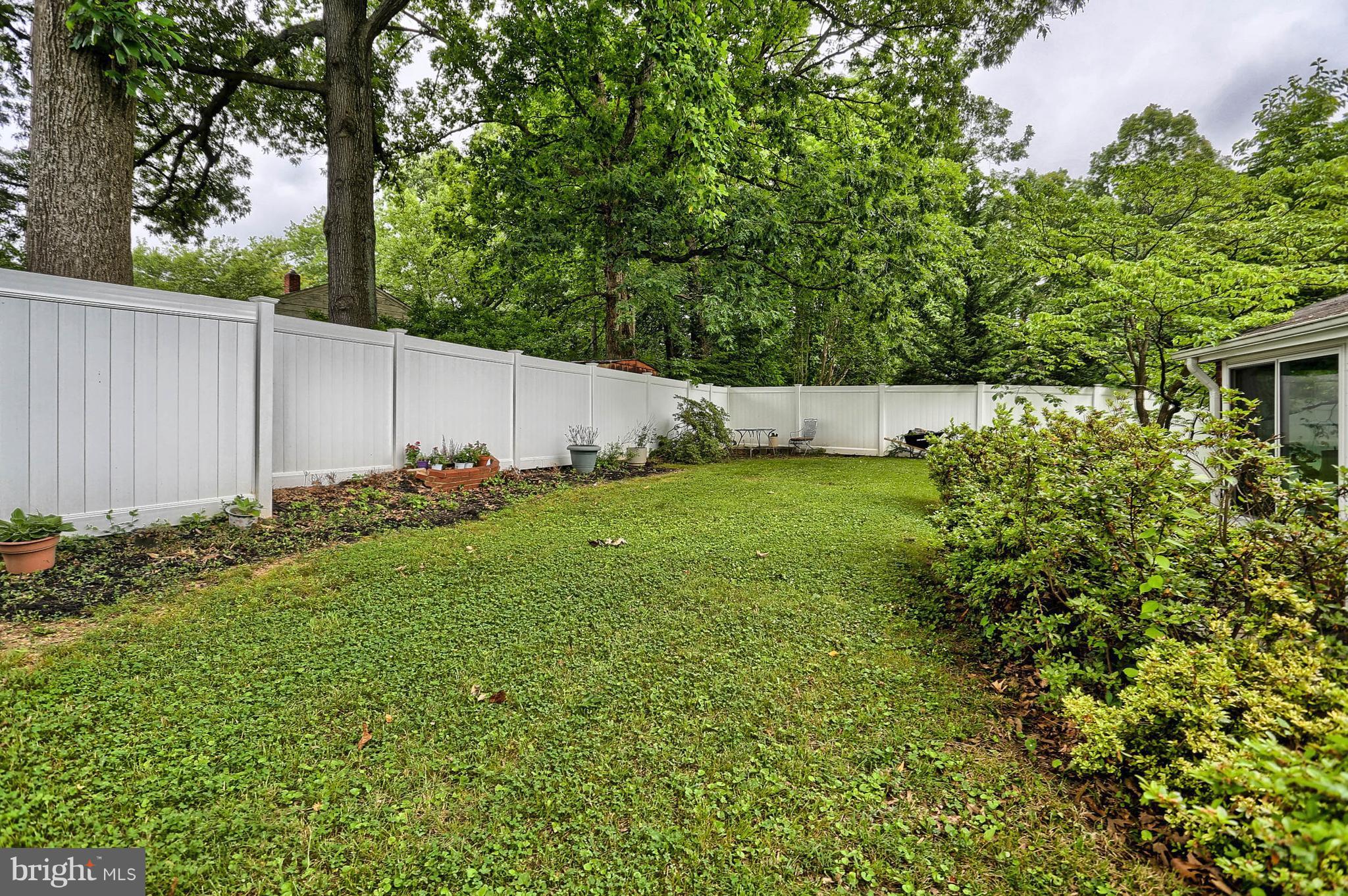 201 Belton Road Silver Spring, MD 20901 - Photo 20 of 24 a view of a backyard