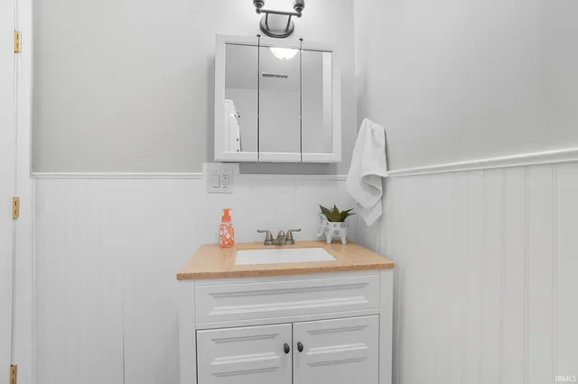 $234,900 | 173 Shady Ln Drive, Wabash, IN 46992