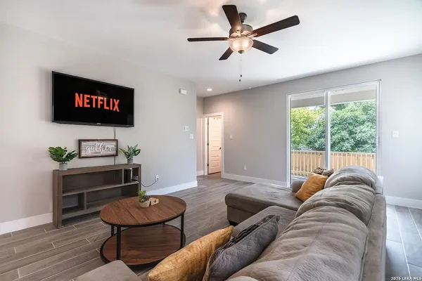 $2,190 | 11222 Casina View, San Antonio, TX 78249