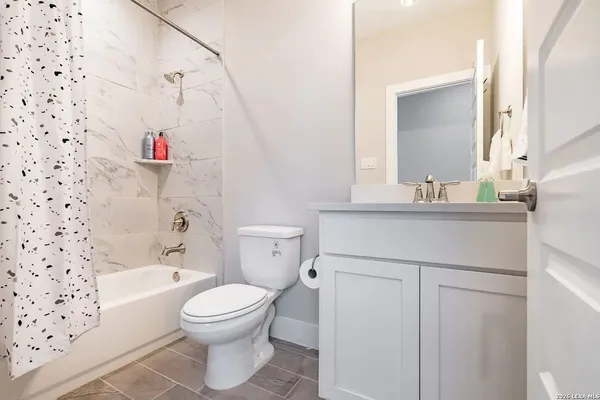 $2,190 | 11222 Casina View, San Antonio, TX 78249