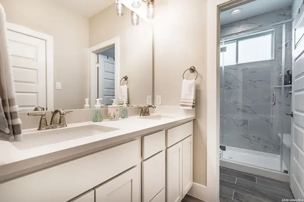 $2,190 | 11222 Casina View, San Antonio, TX 78249