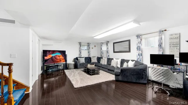 $1,799,999 | 27 Woodside Avenue, Harrison, NY 10604