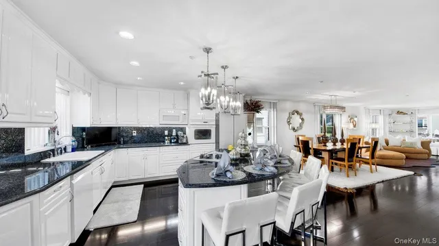 $1,799,999 | 27 Woodside Avenue, Harrison, NY 10604